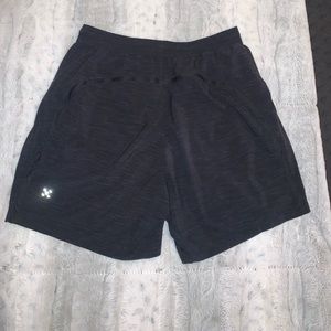 Lululomen Men’s Pace Breaker Short 7” Linerless.